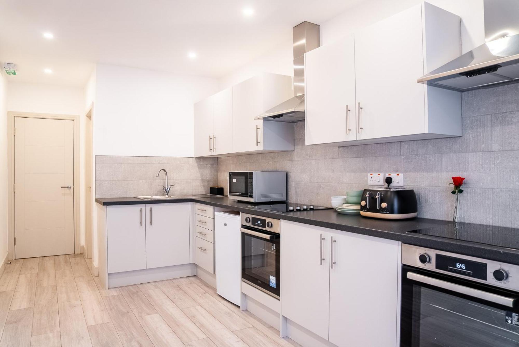 Luxury Studio Apartment In Sutton, London Sutton  Dış mekan fotoğraf