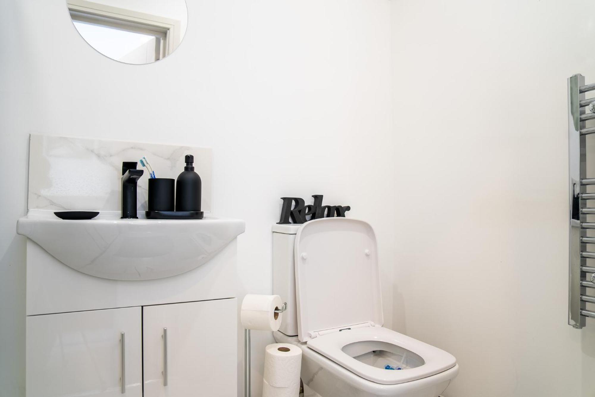 Luxury Studio Apartment In Sutton, London Sutton  Dış mekan fotoğraf
